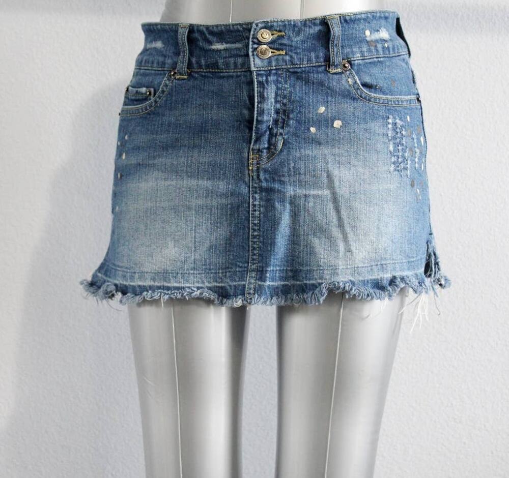 Bay Blue Skirt Juniors Size 5 Distressed with Speckled Design Patterns